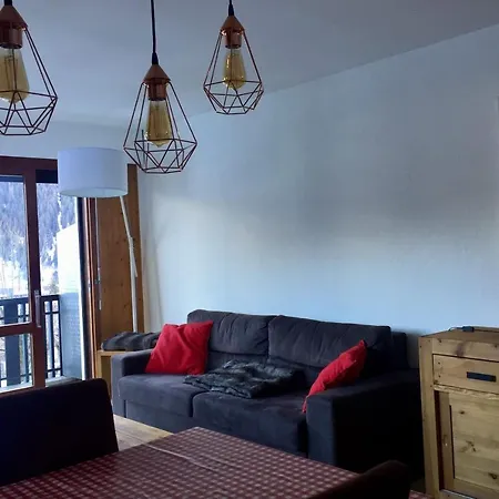Apt With Balcony In Chamonix-Mont-Blanc 아파트